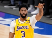 球友会在线入口浓眉哥狂砍逆转取胜分，76人迎来新赛季高光！的简单介绍