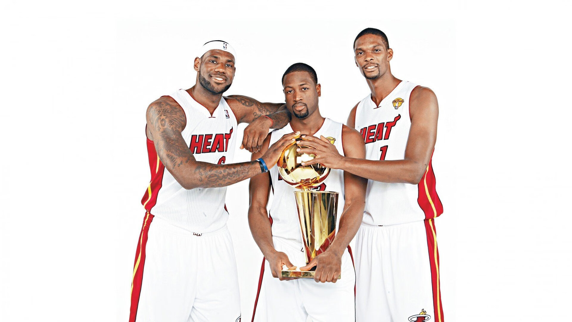 哈兰德意外战胜澳大利亚队，大比分获胜引爆全场！观众掌声雷动