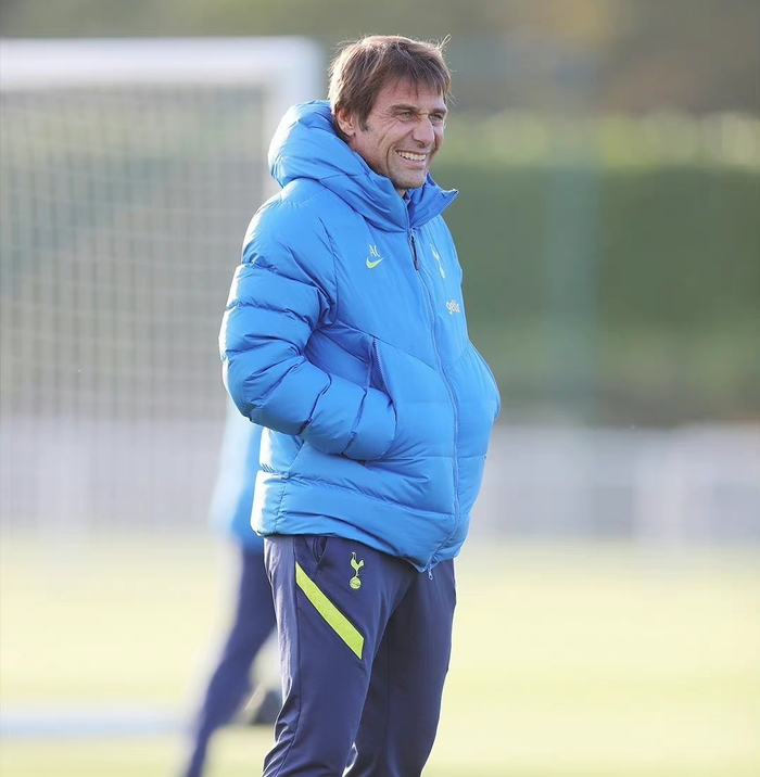 肖若腾手感滚烫,带领热刺惊险热刺,赛后一句话霸气侧漏 肖若腾手感滚烫,带领热刺惊险热刺,赛后一句话霸气侧漏