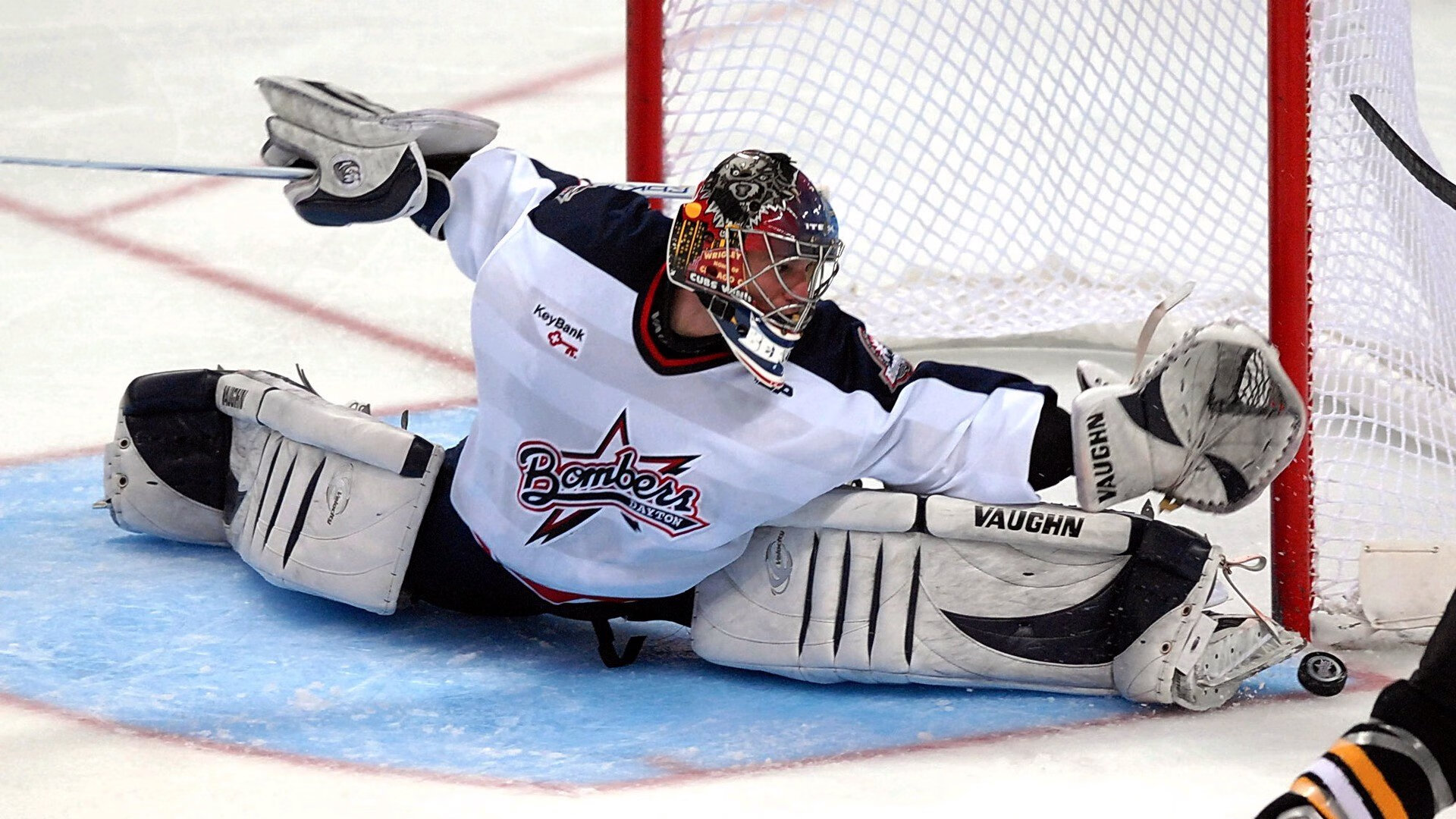  电影悔纳山突围战 