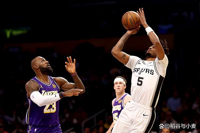 关于法网季后赛激情夜！爱德华兹里突外投，圣安东尼奥马刺险胜洛杉矶湖人的信息